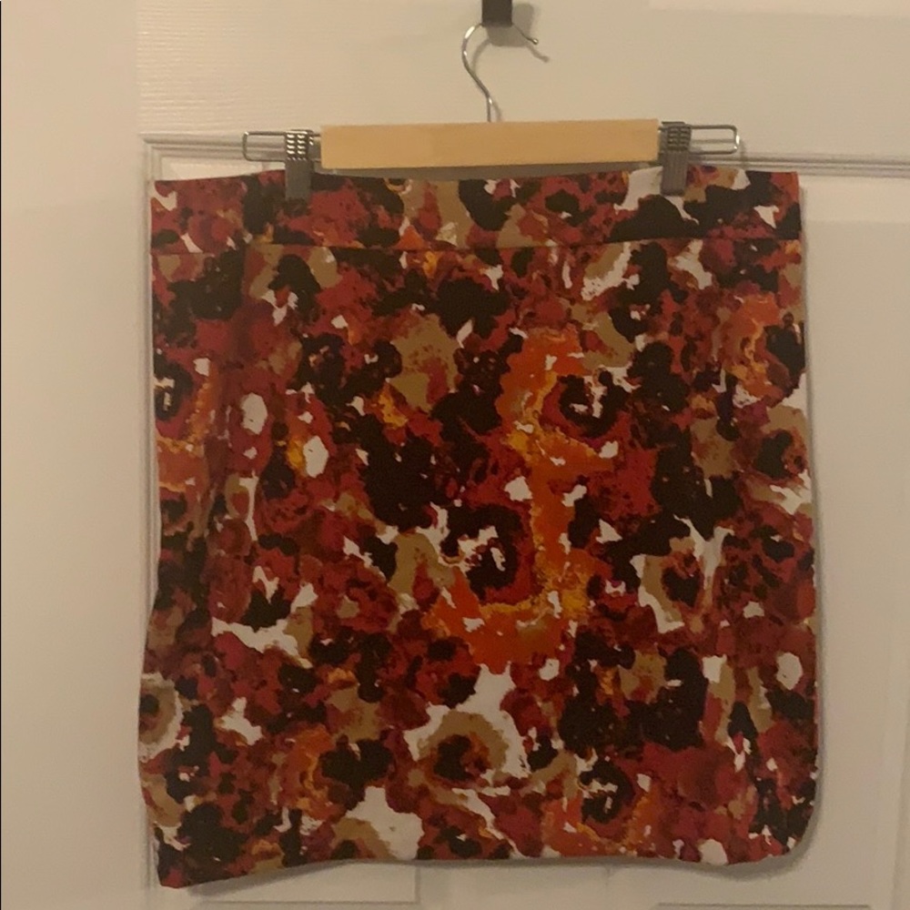 Red, gold and black pencil skirt (Jones New York)